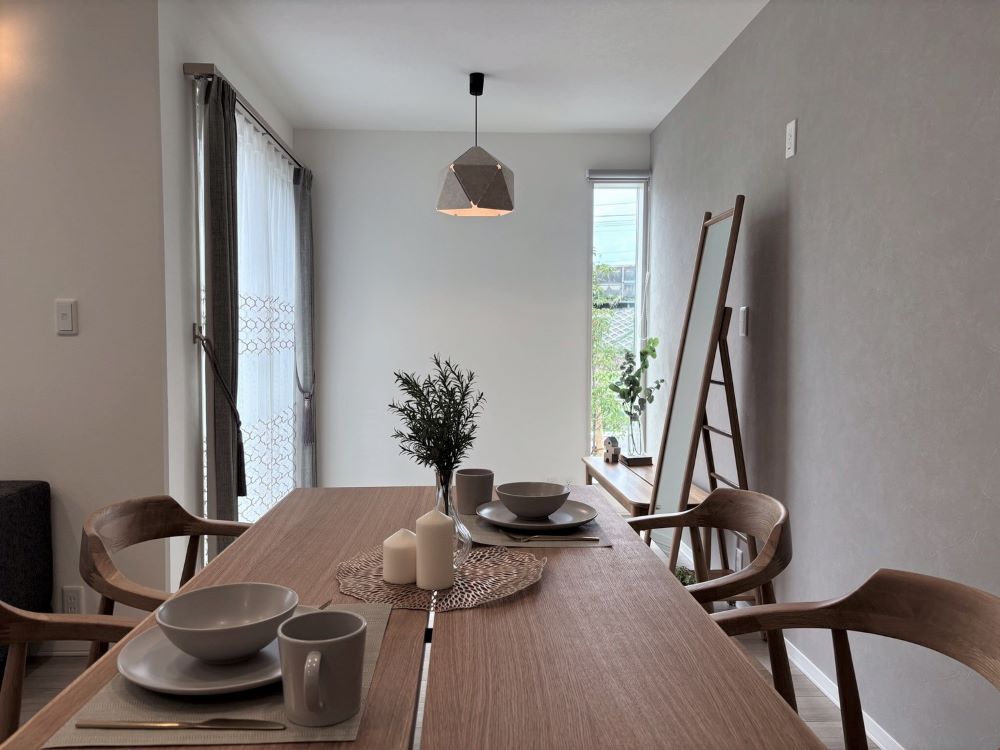 小物は販売価格には含まれません。