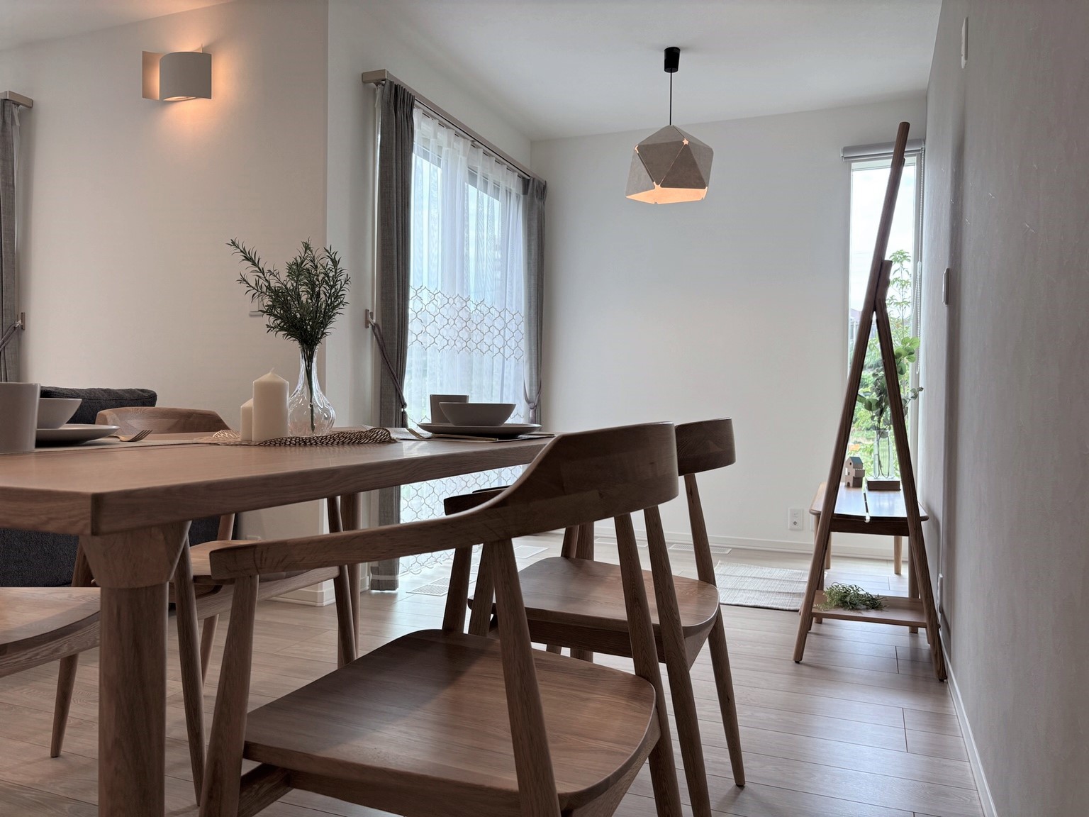 小物は販売価格には含まれません。