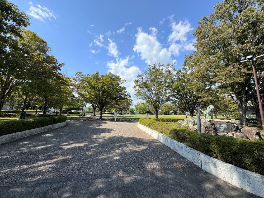 清見田公園は市民憩いの空間（約３００m）