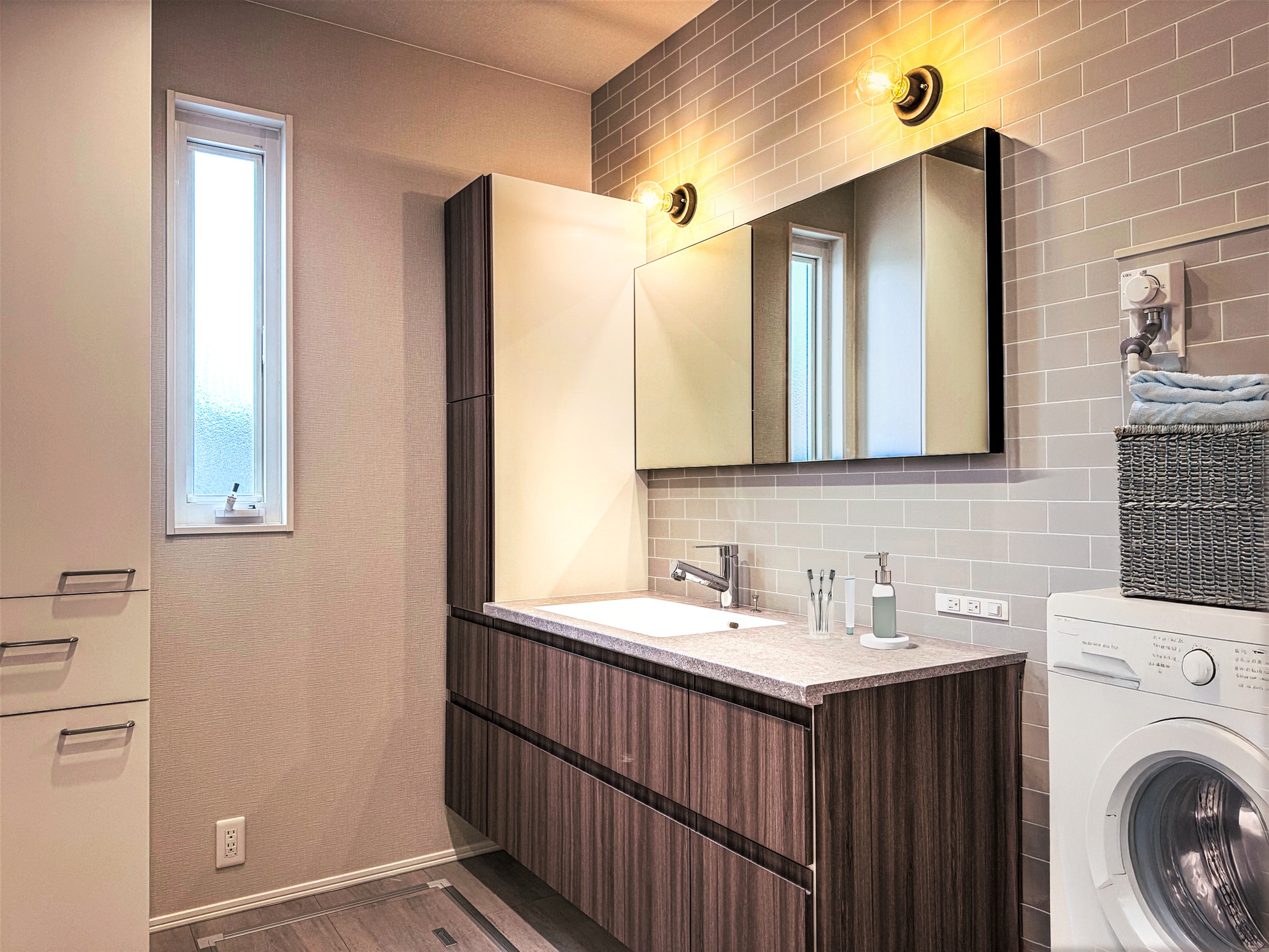 家具、小物はCG合成したイメージです。価格には含まれません。